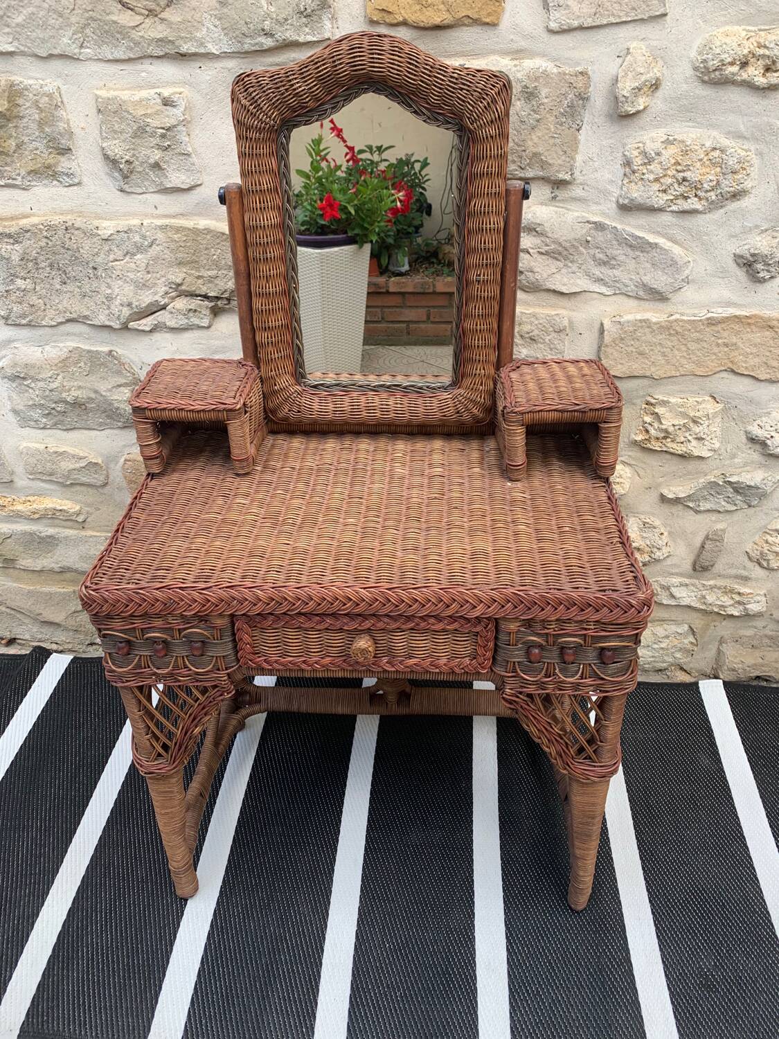 Rattan dressing table