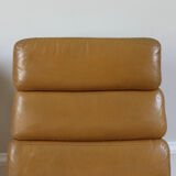 Softpad armchair EA216 by Charles & Ray Eames Herman Miller edition 1970