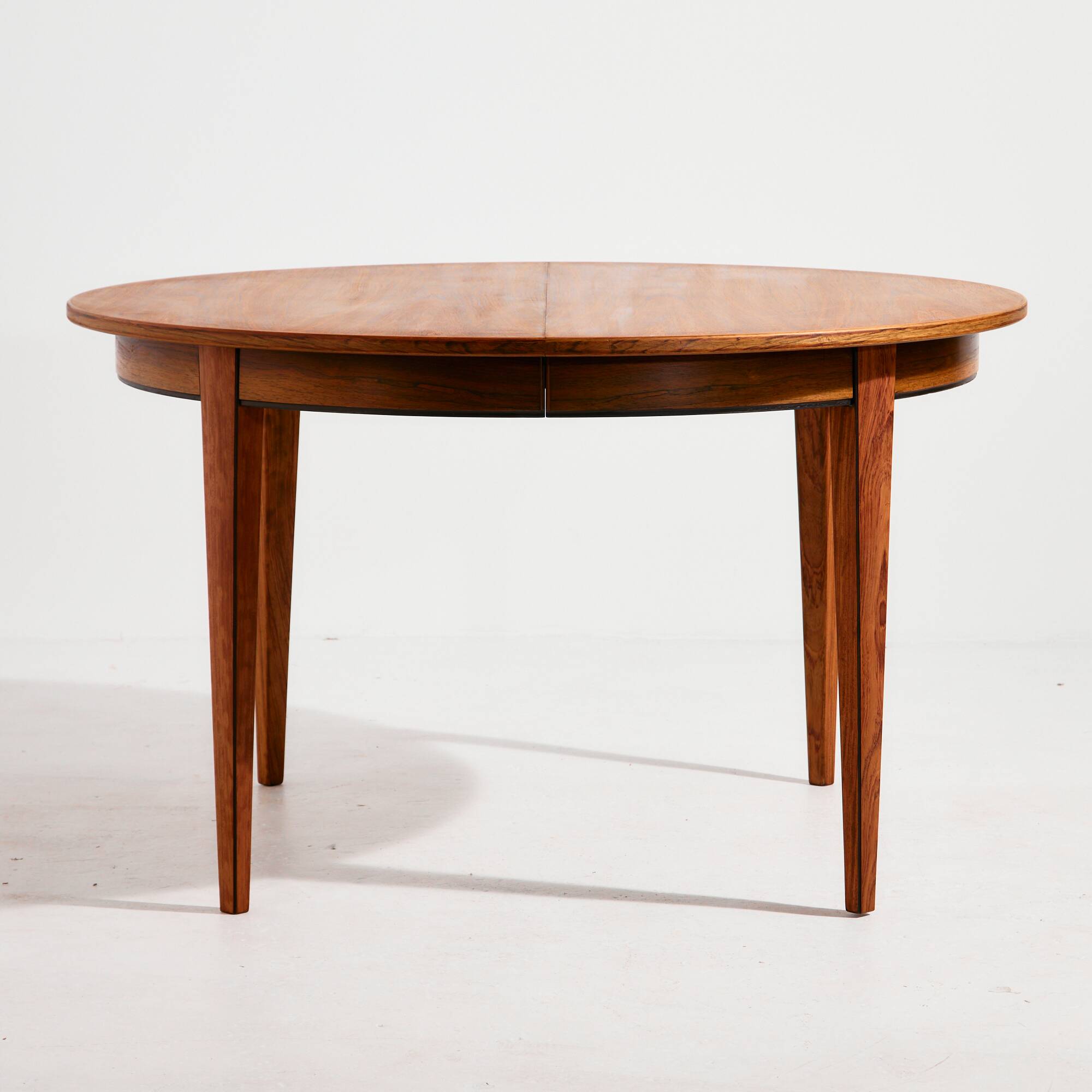 MK10436 Model 55 restored rosewood dining table by Gunni Omann for Omann Ju