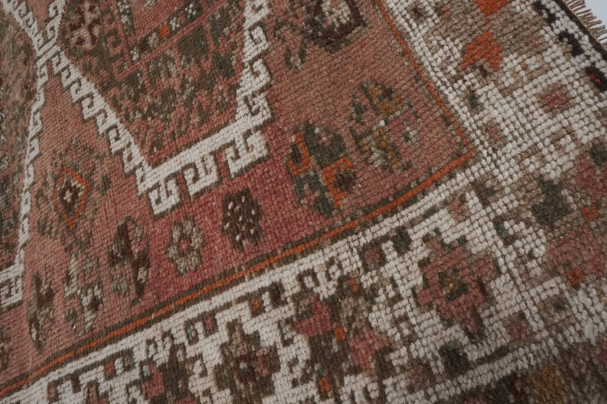 Vintage Turkish hallway rug 133x262 cm