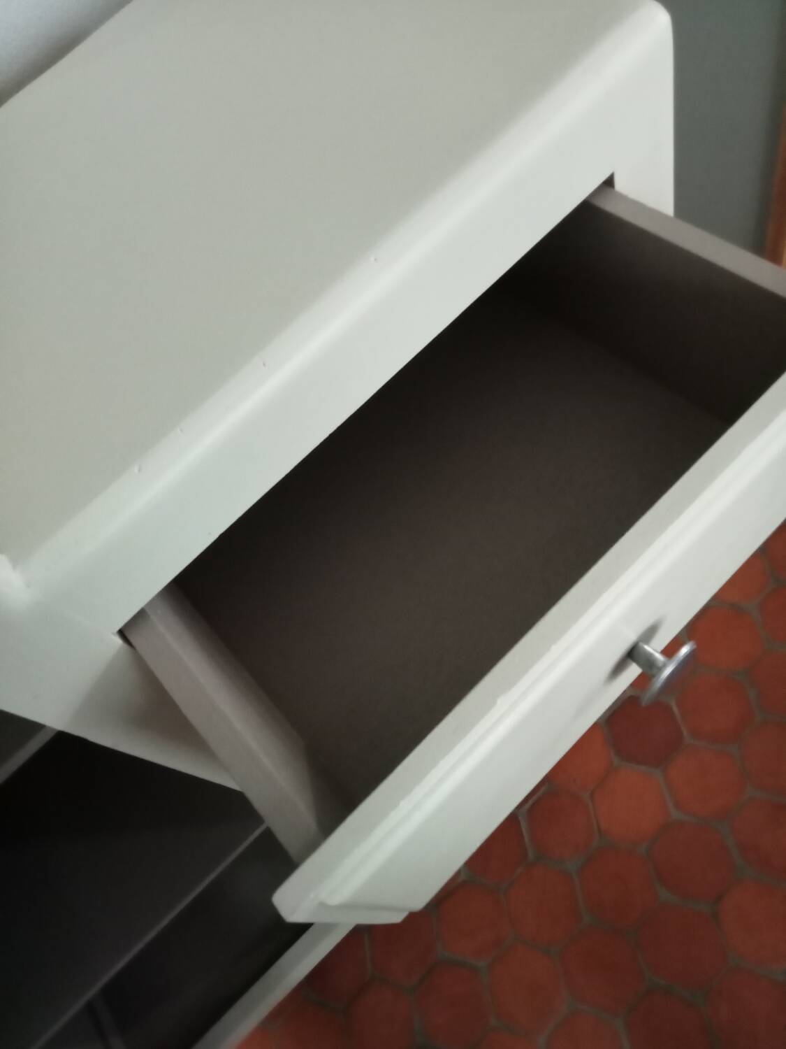 Asymmetrical wardrobe