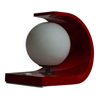 Lampe « orbe » de l'ère spatiale dans un boîtier en stratifié rouge, Italie, années 1960