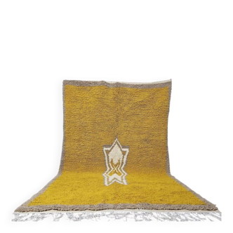 Magnificent handcrafted rug 200cm x 300cm