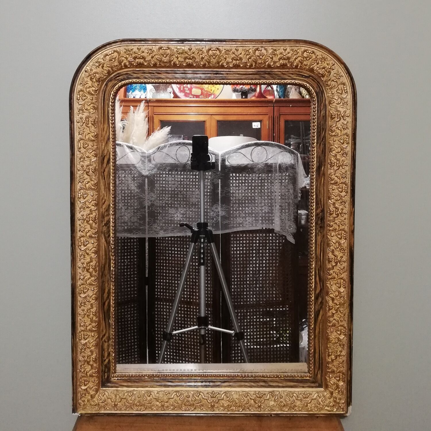 Louis Philippe style mirror in elm-veneered wood and gilded stucco height 83cm