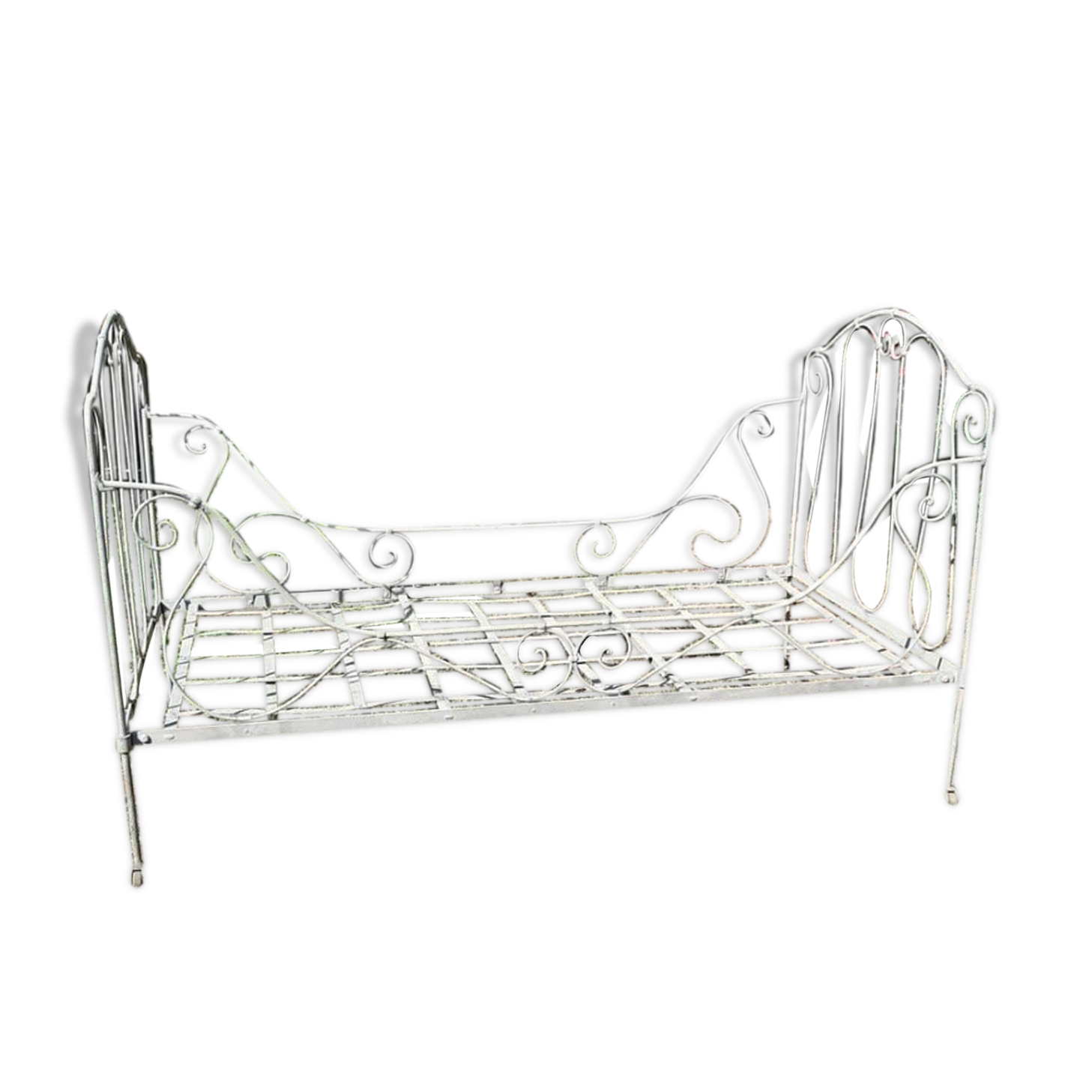 Wrought iron bed