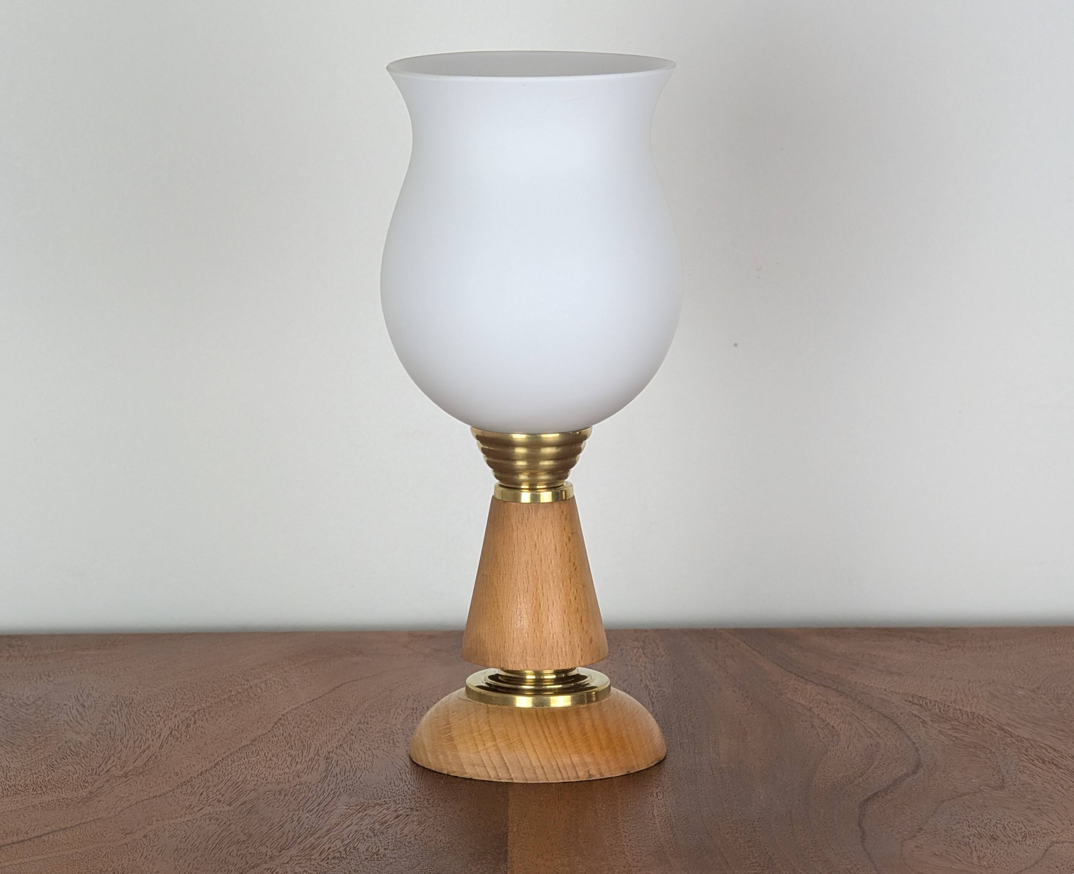 Lampe bois et opaline