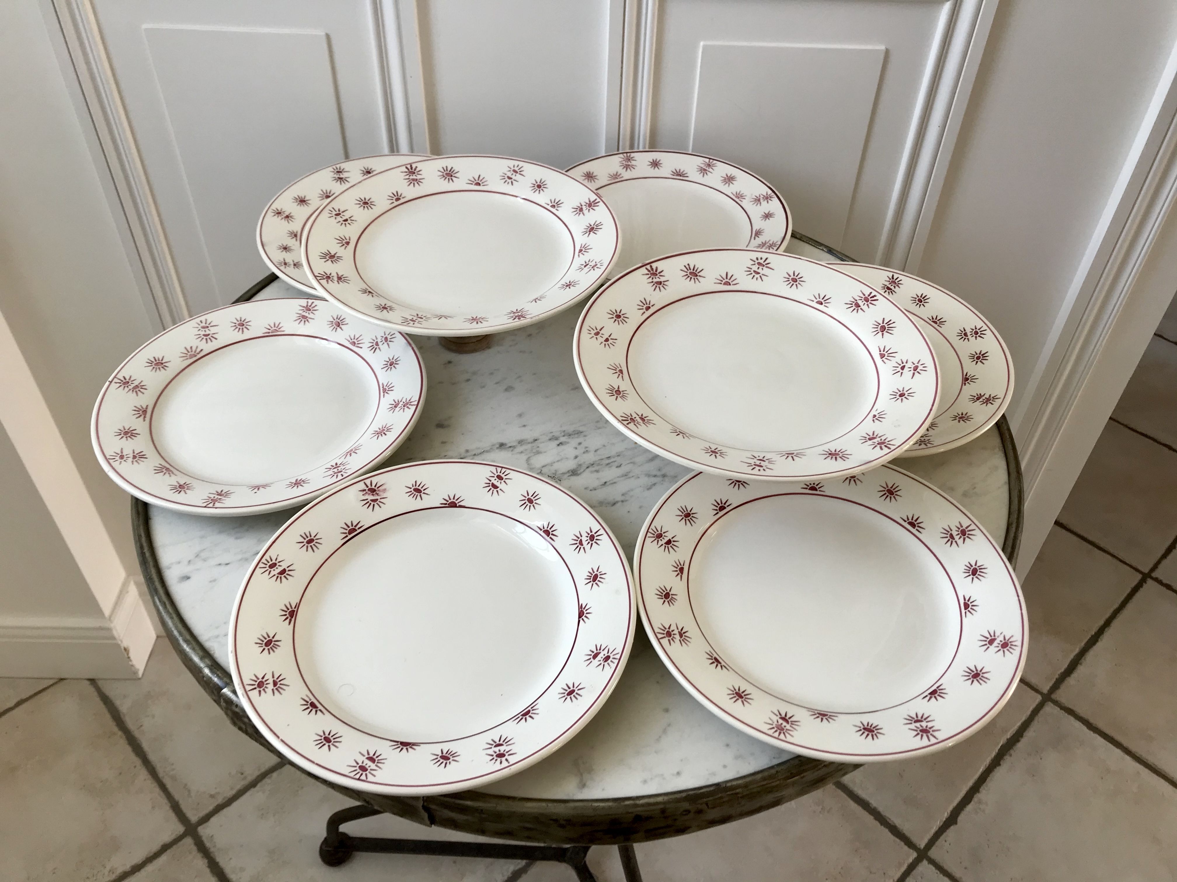 Set of 8 dessert plates Digoin Sarreguemines model "Andrée" small suns 30s