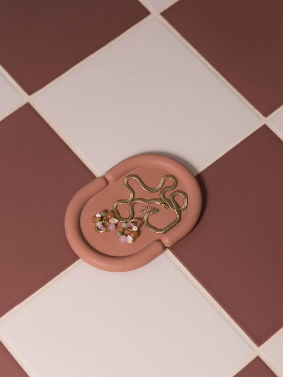 Jesmonite pocket empty oval shape