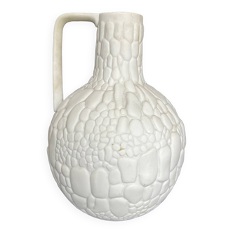 White ceramic vase A Kaiser