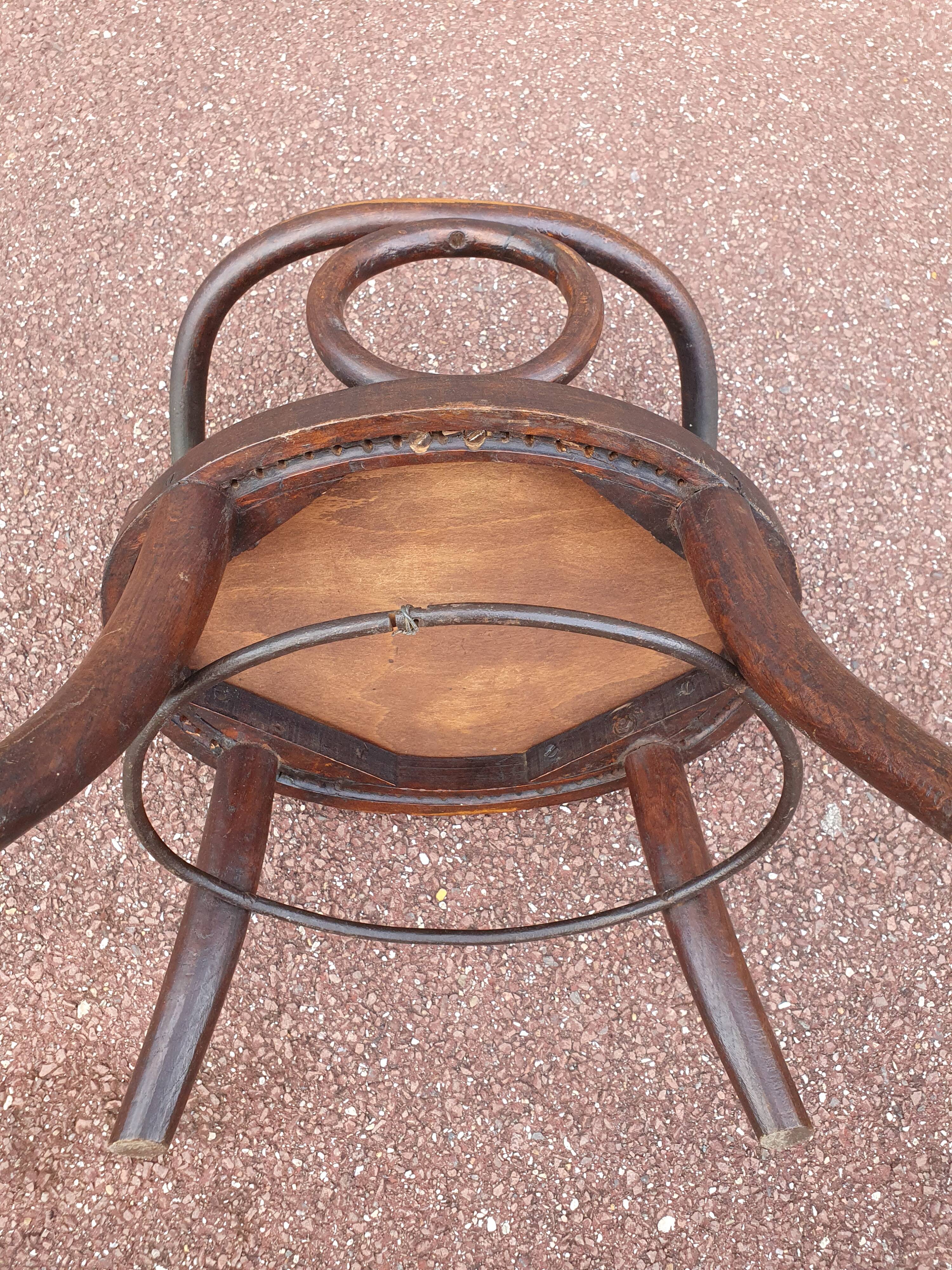 Petite chaise thonet