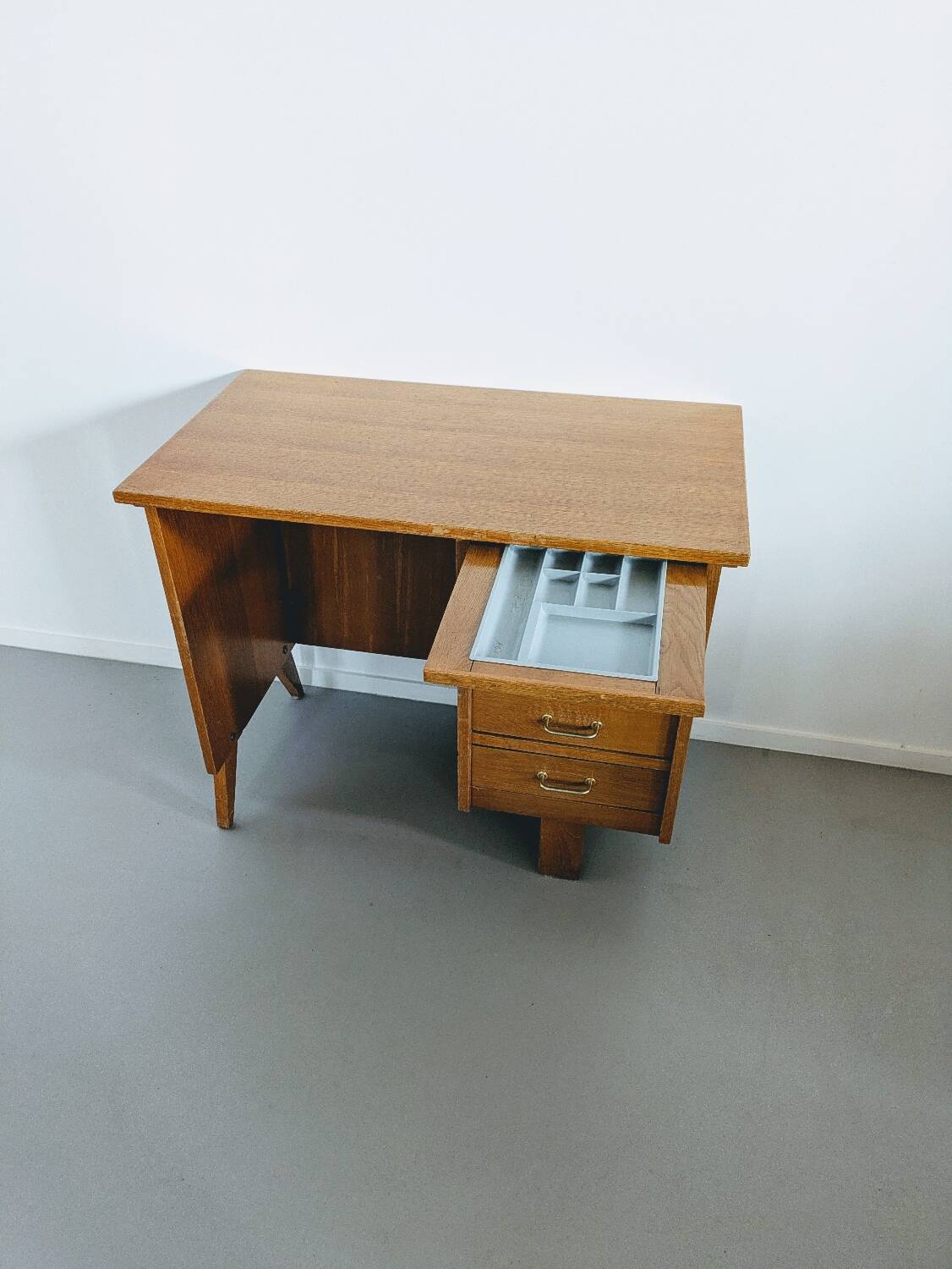 Bureau vintage en bois scandinave