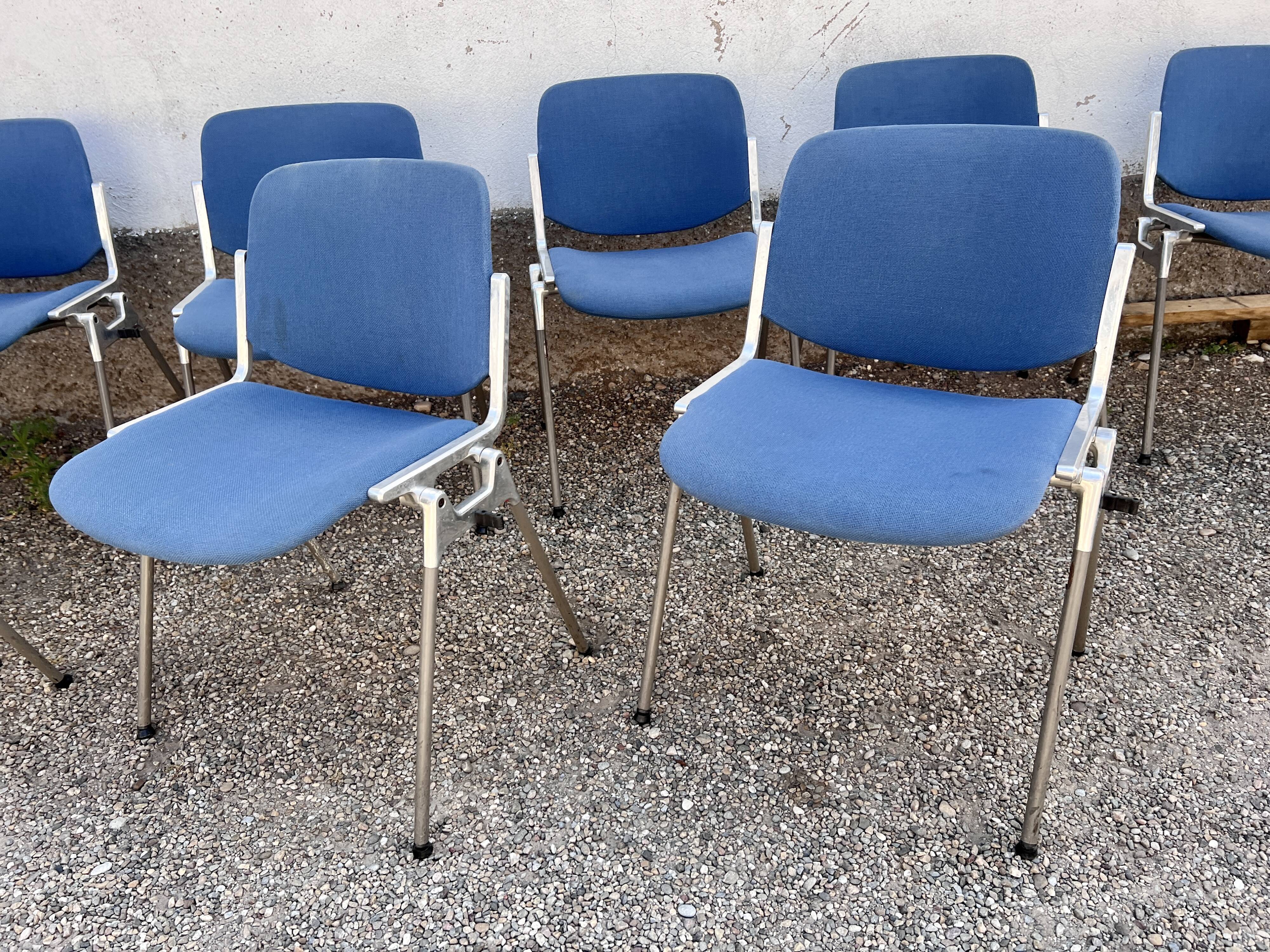 Série de 40 chaises de G. Piretti pour Castelli Anonima Castelli, Italie, années 1970