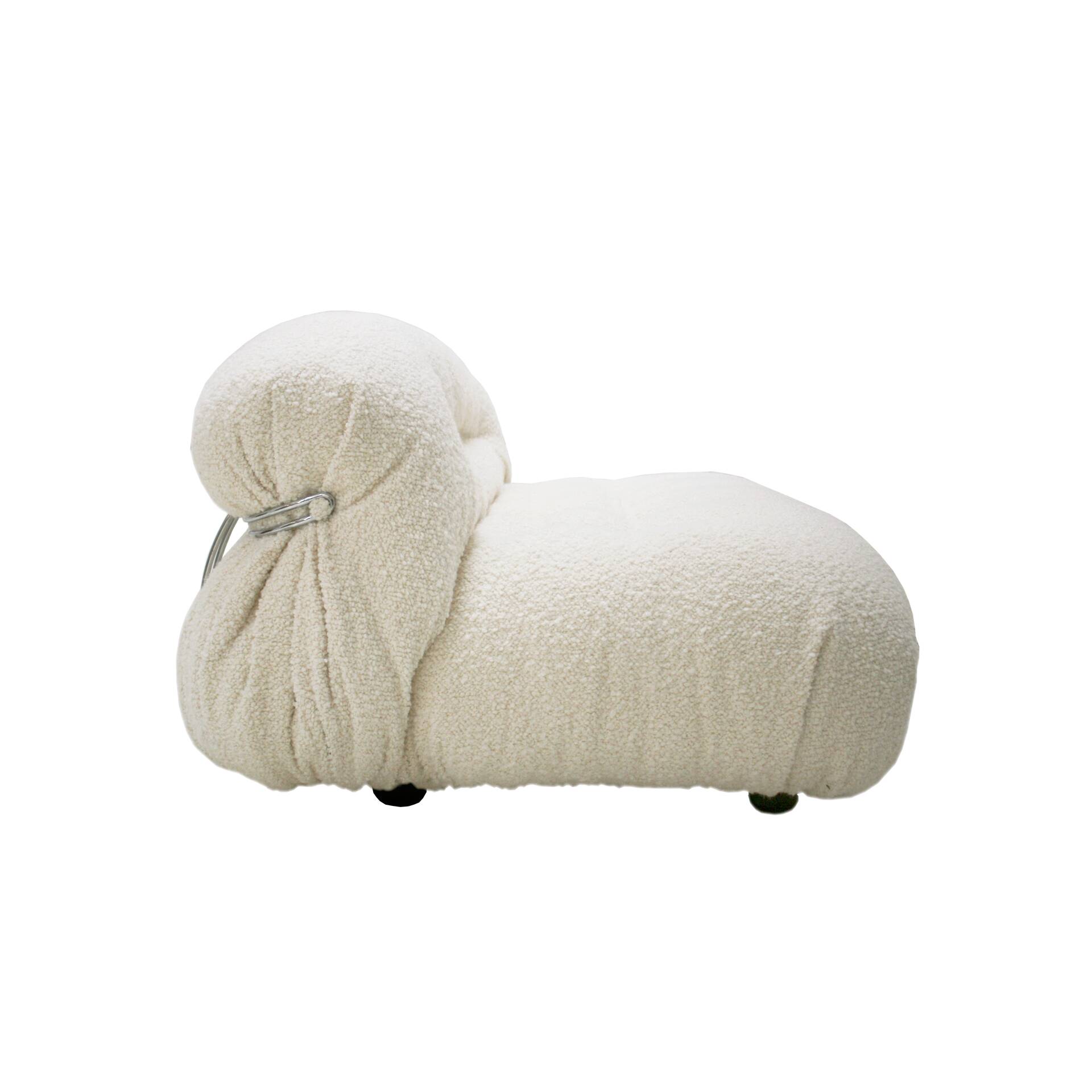 Mid-Century Modern Tobia Scarpa White Bouclé Wool Soriana Italian Sofa, 196