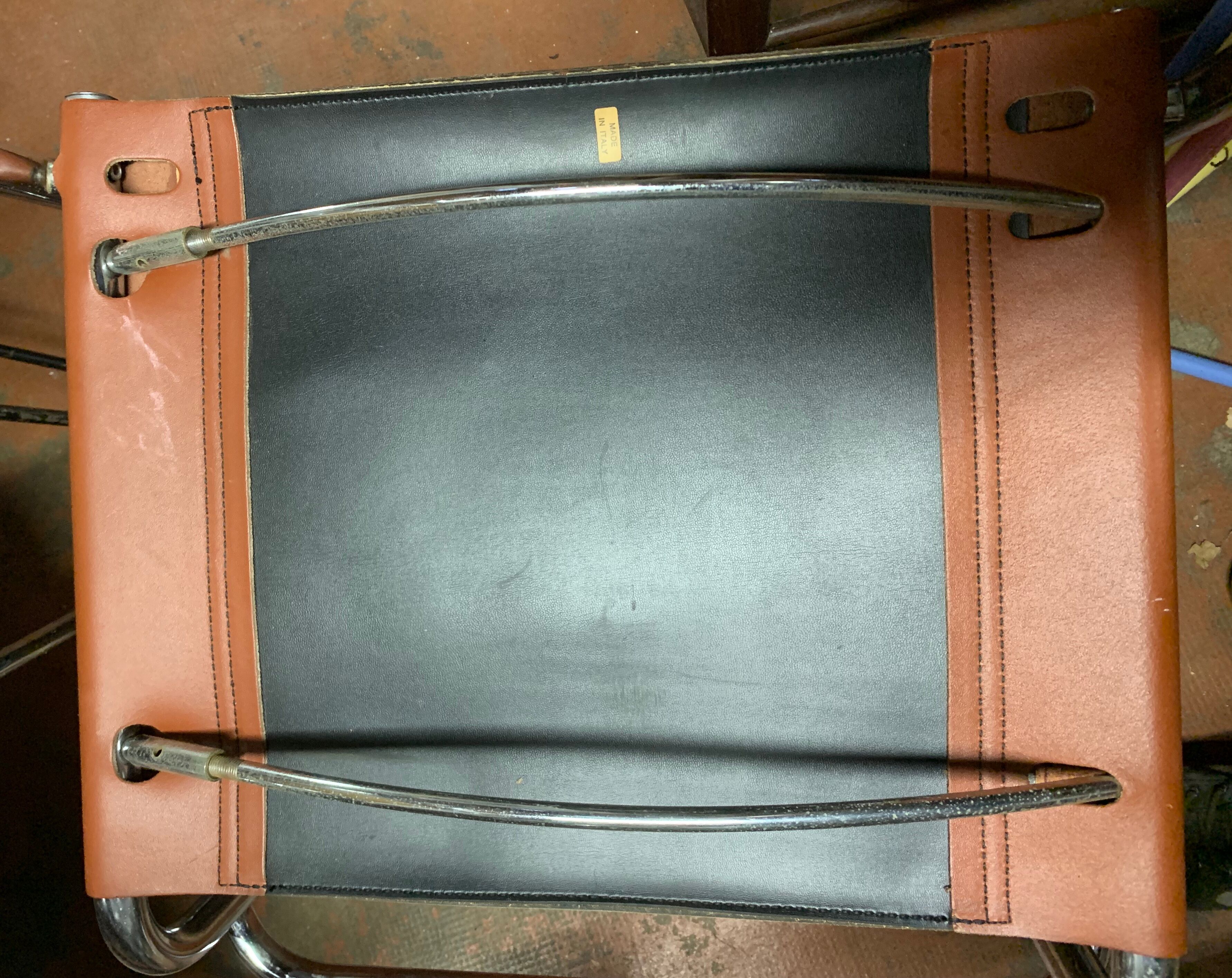 3 Cantilever armchairs 1970V