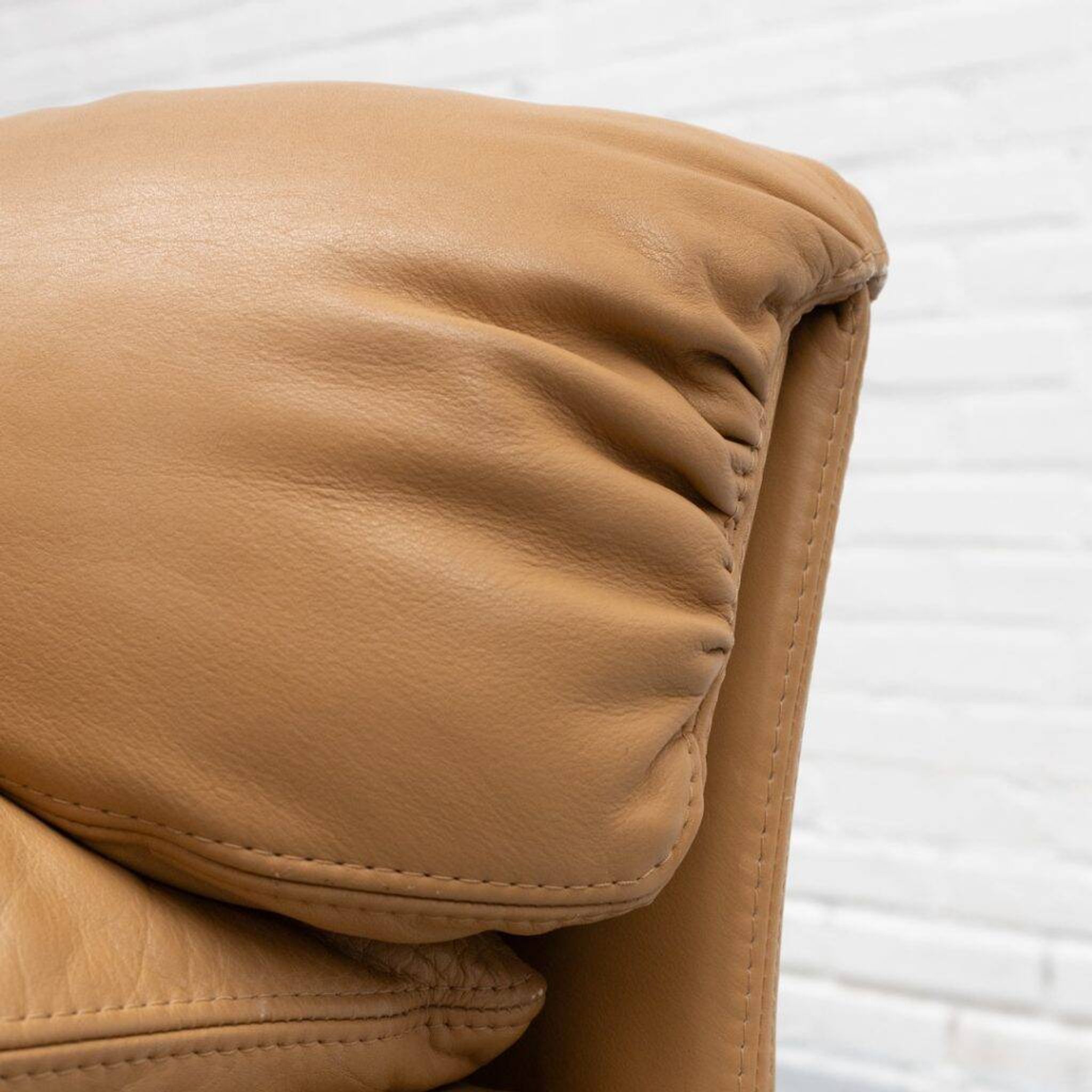 Queening Armchair by Giovanni Ofredi for Saporiti