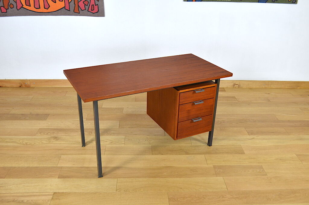 Minimalist office of Herbert Hirche Holzapfel Edition 1960