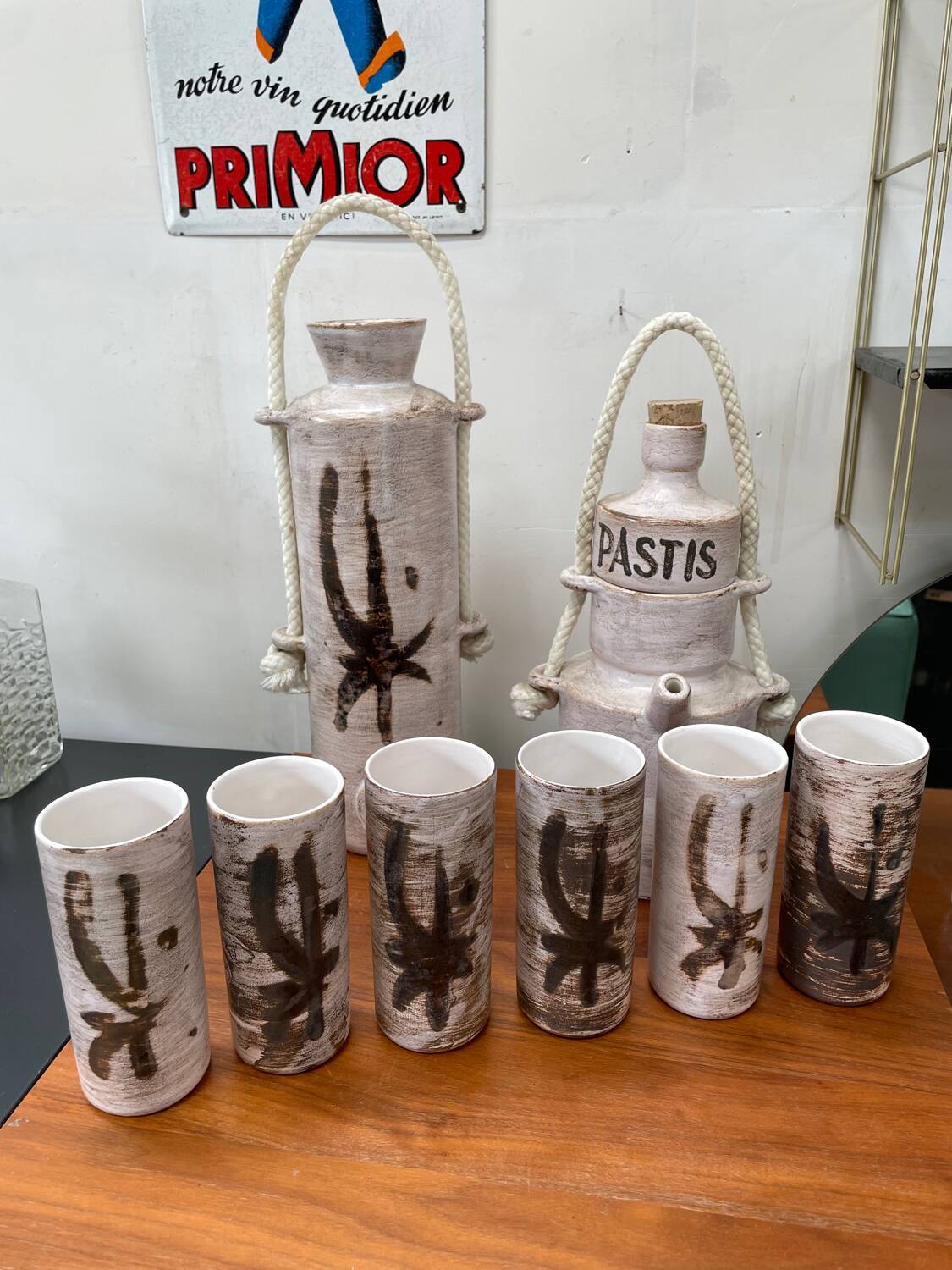 Pastis and orangeade service in Vallauris