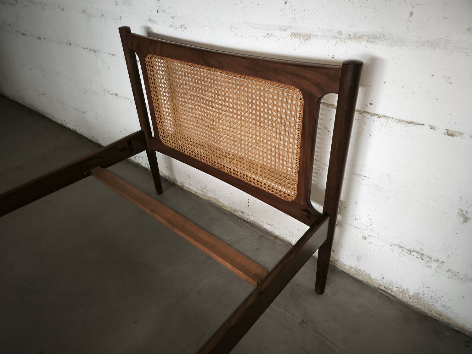 Scandinavian bed for children