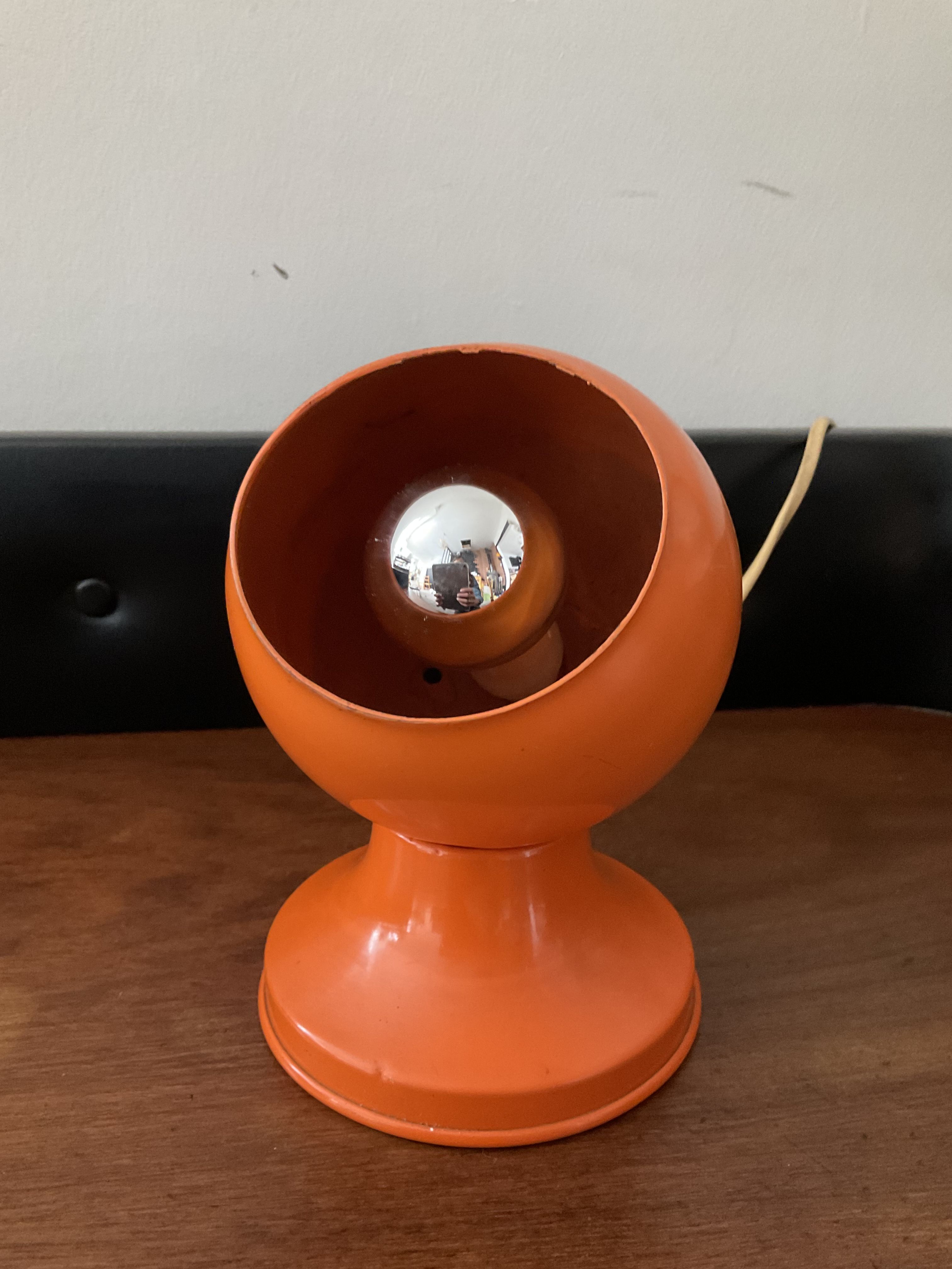 Varec Italy Magnetic Eye Ball Lamp from the 60s