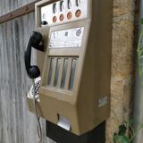 Publiphone de cabine à pièces