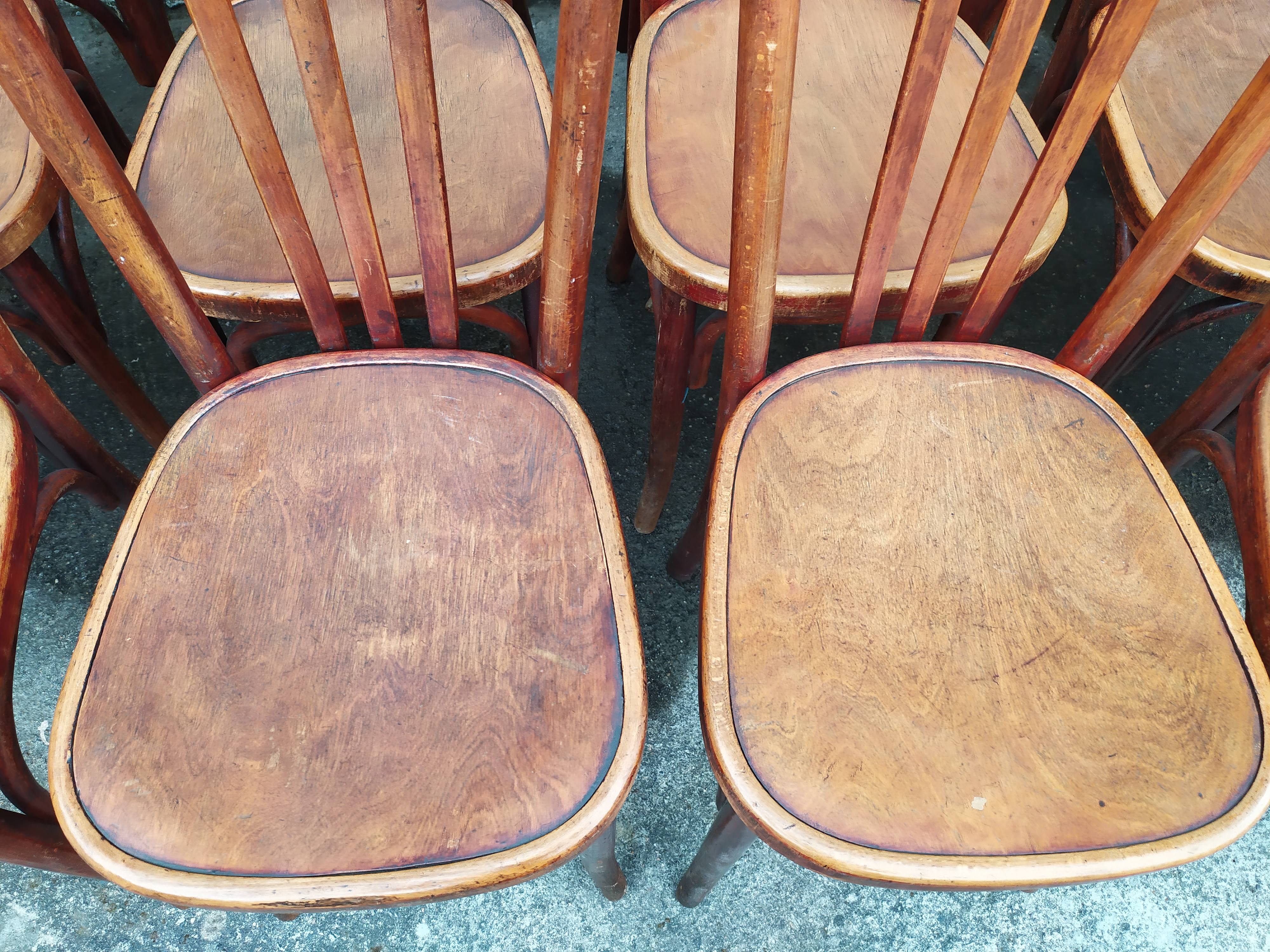 Lot de 18 chaises bistrot Fischel