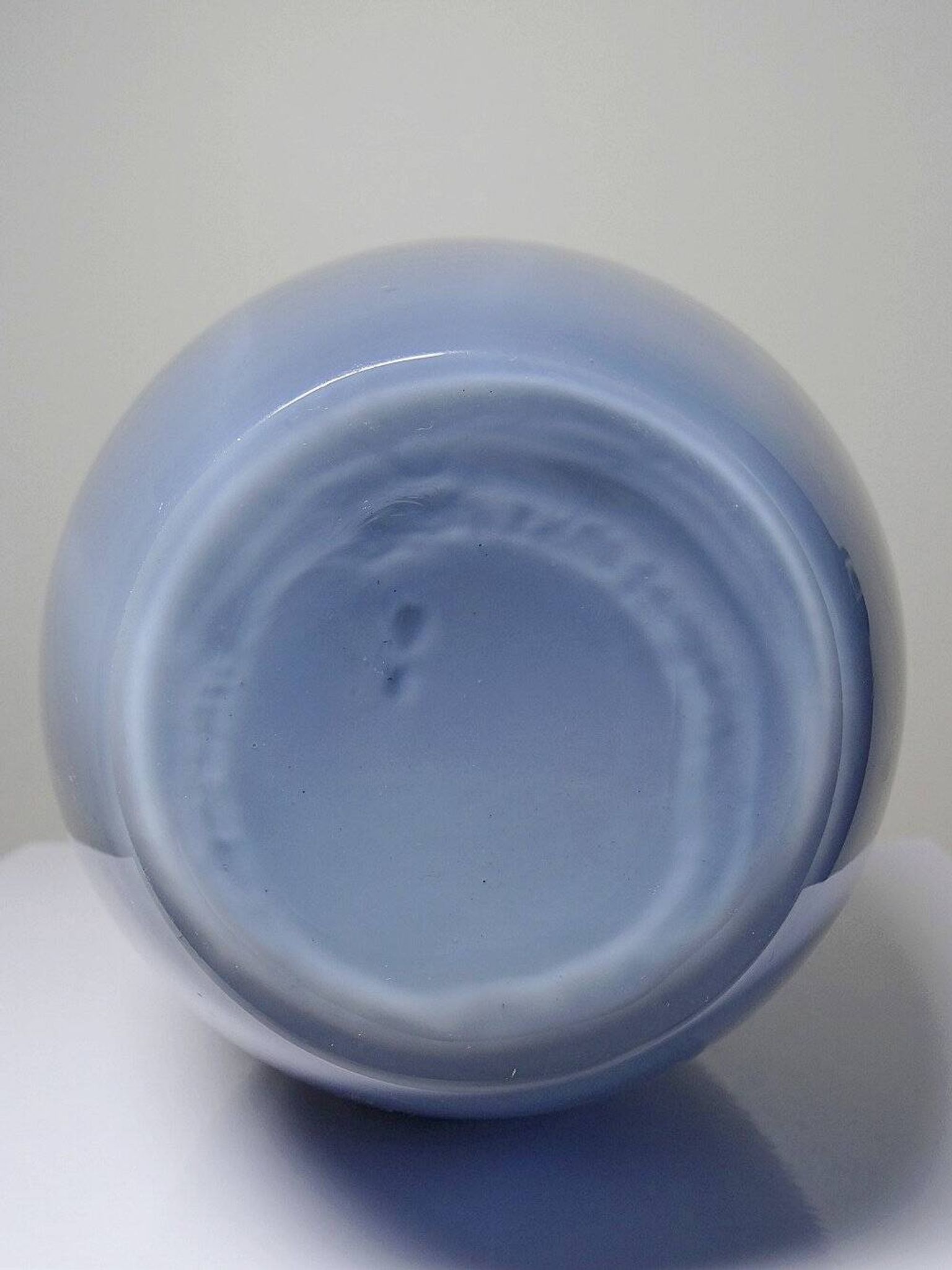 Vintage pear-shaped vase in smoked glass, lined with opaline, Murano bubble glass.