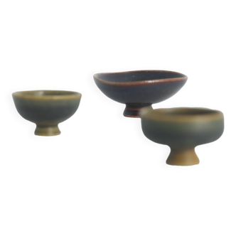 Small Mid-Century Scandinavian Modern Collectible Brown Stoneware Bowls by John Andersson, Set of 3