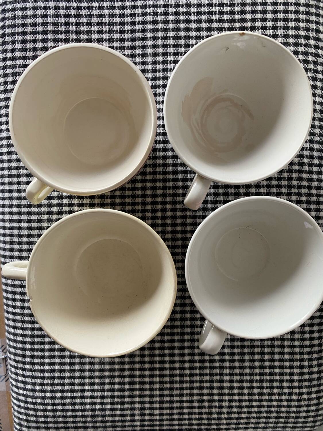 Lot de 8 tasses vintage