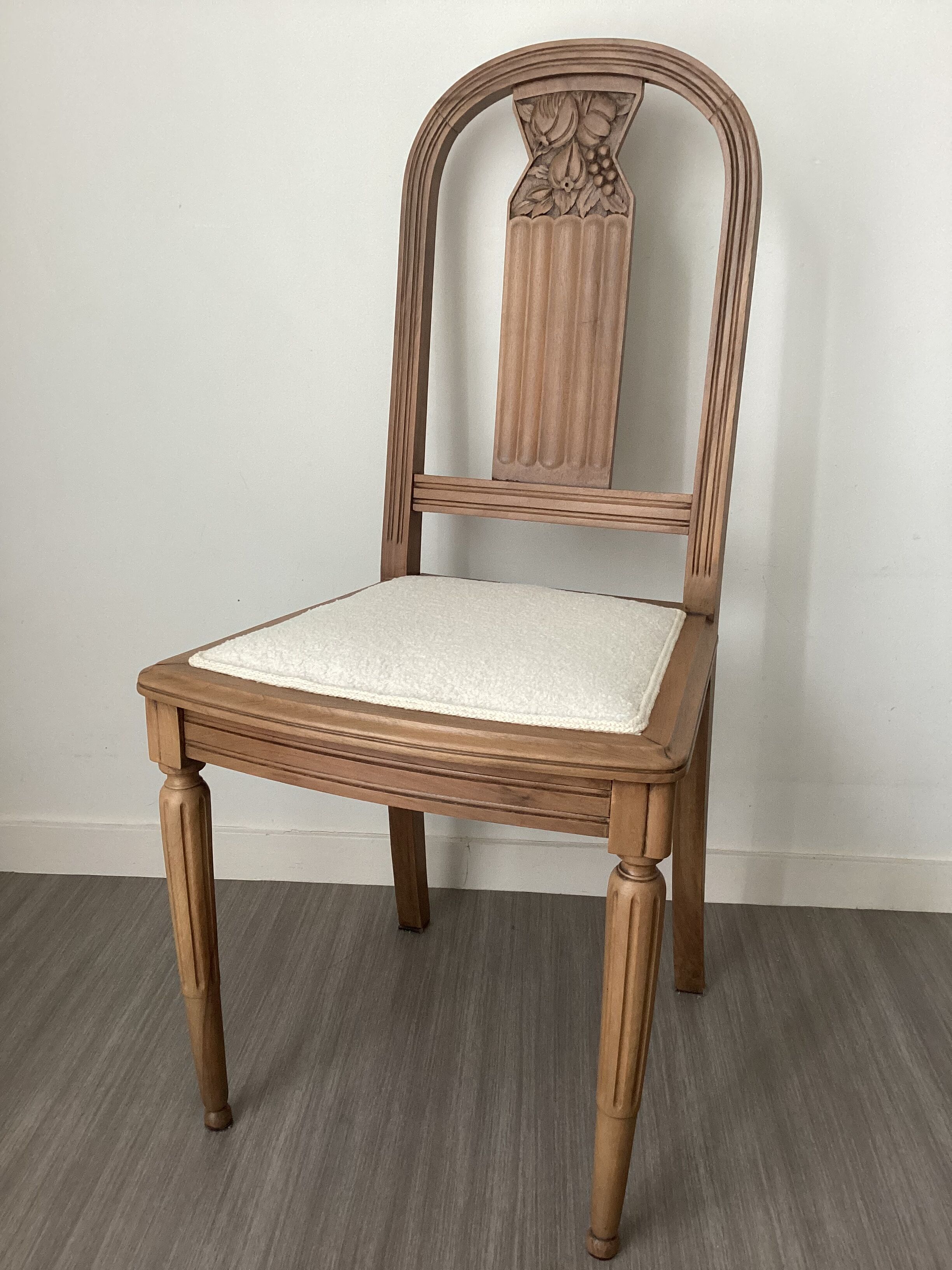 Art deco chair