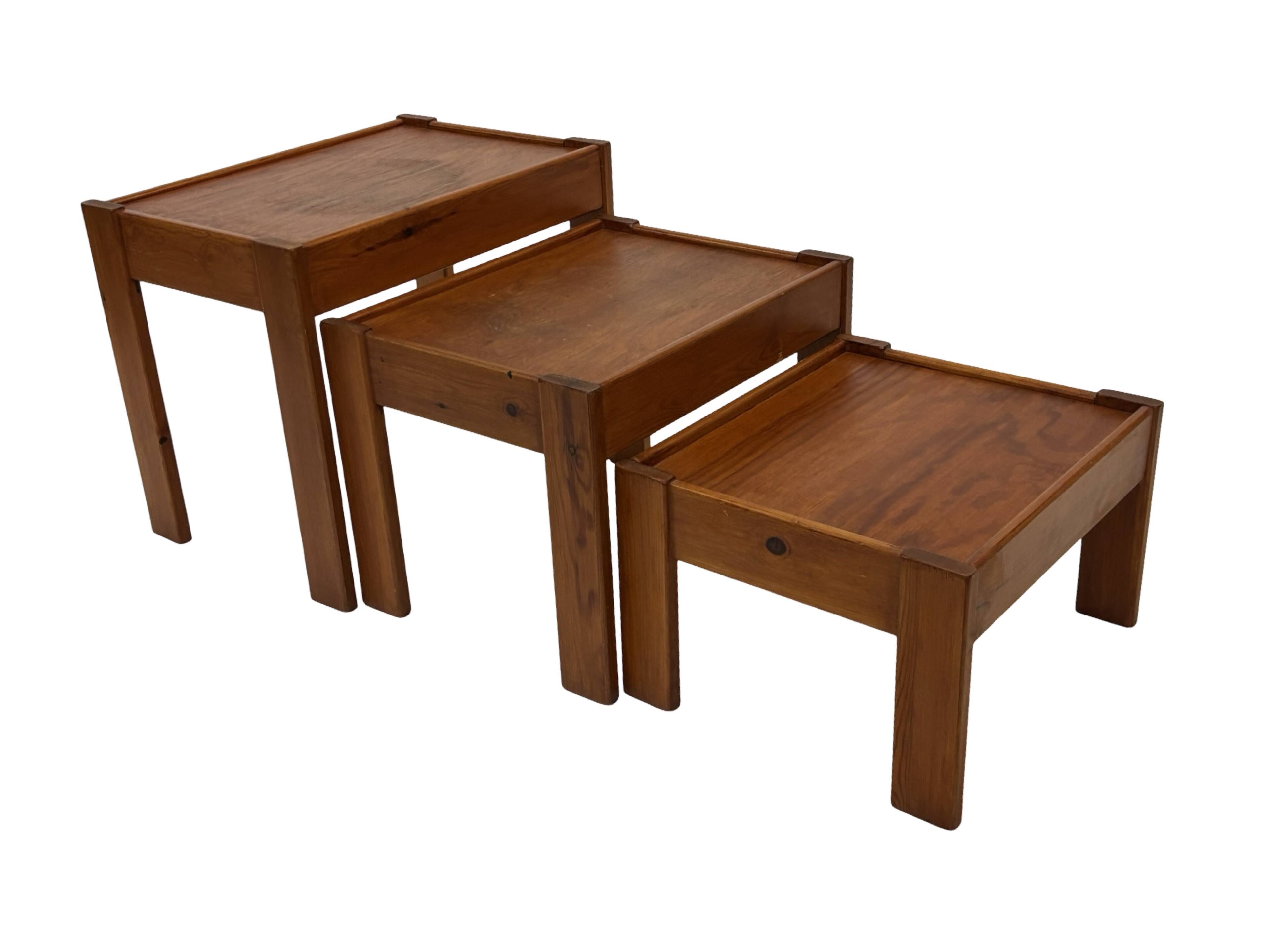 Vintage set of 3 side tables nesting pine wood 60s