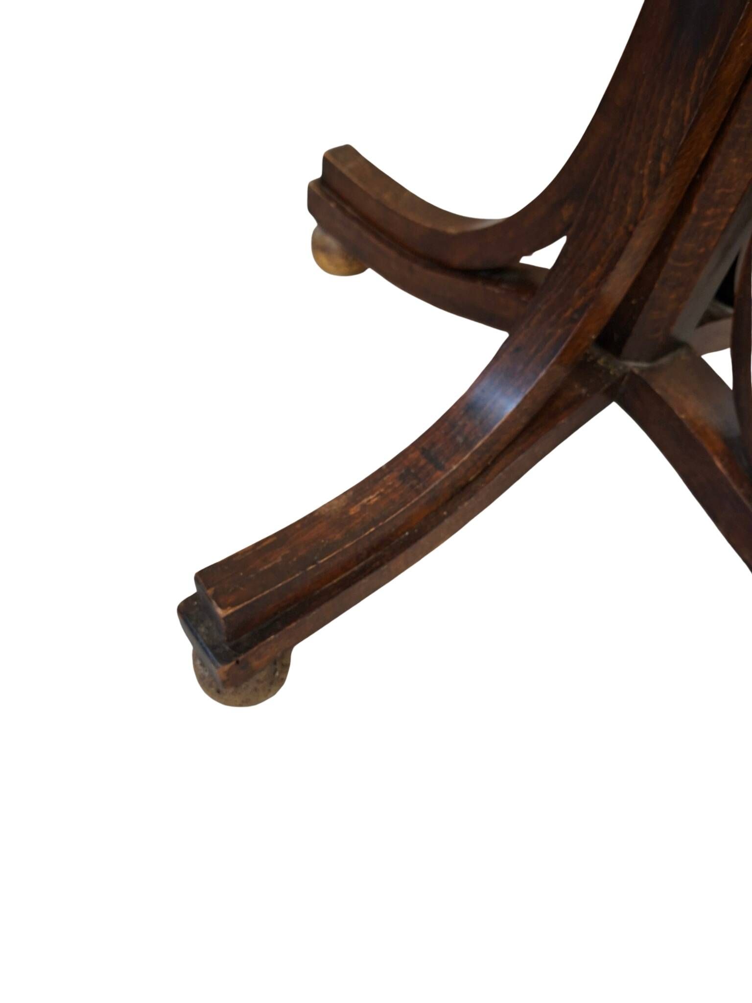 Elegante Appendiabiti a Colonna Stile Thonet