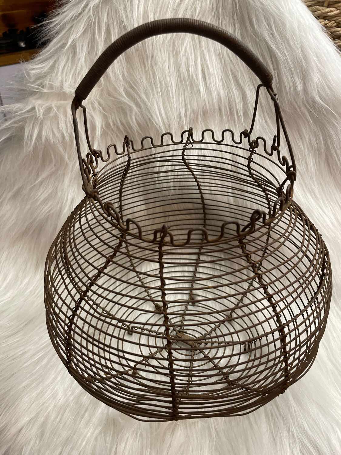 Vintage salad basket