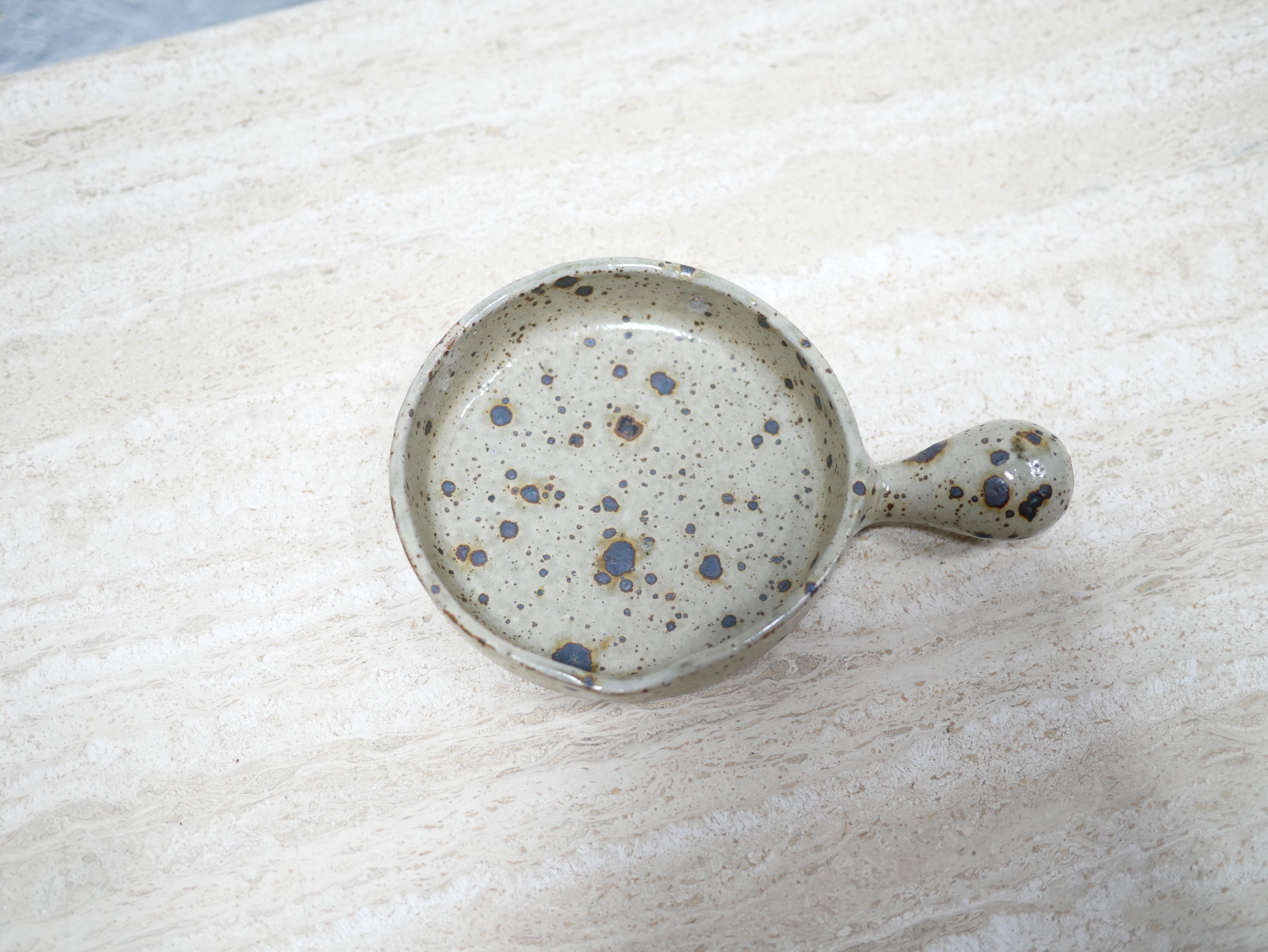 Empty cup vintage pocket in pyrite stoneware