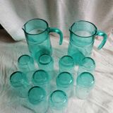 Service a orangeade vert mente a l'eau