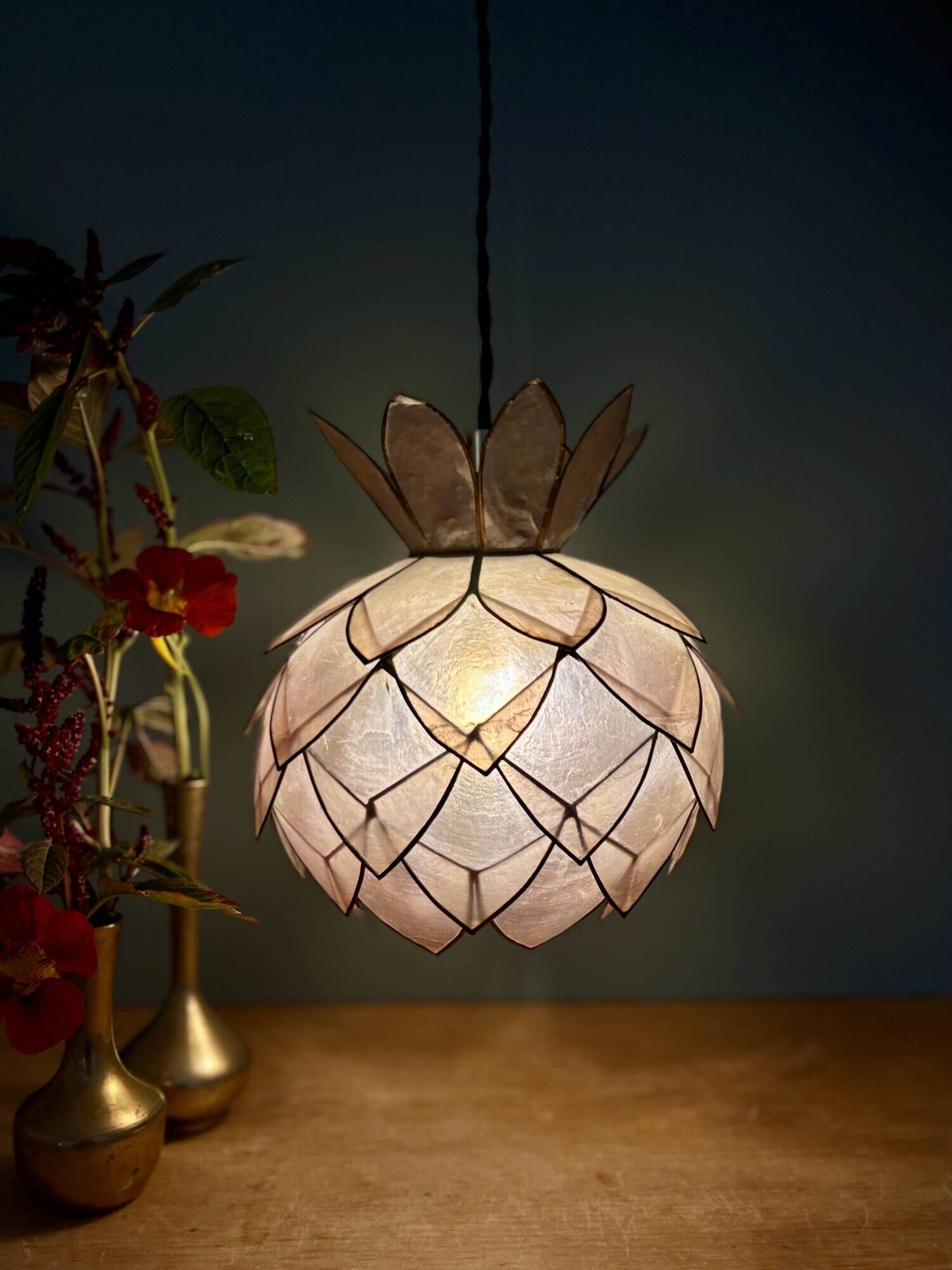 Vintage pink mother-of-pearl pendant light