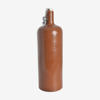 Bottle in glazed stoneware