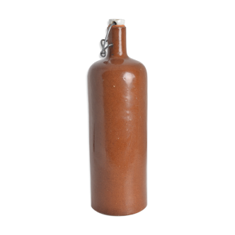 Bottle in glazed stoneware