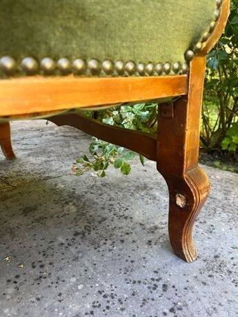 Paire de fauteuils vintage en bois massif et velours vert
