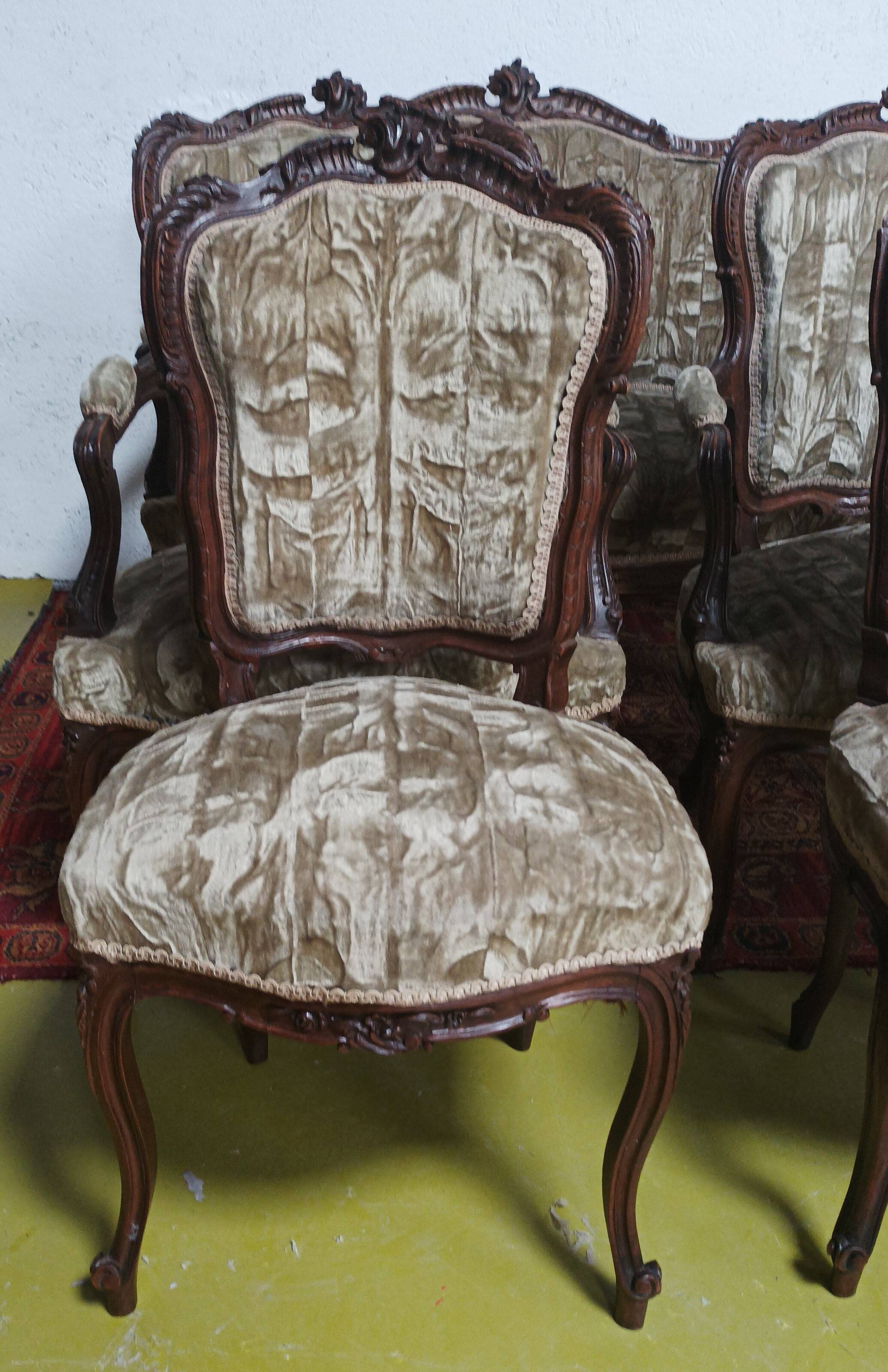 Living room set of Rocaille bench and armchairs in walnut