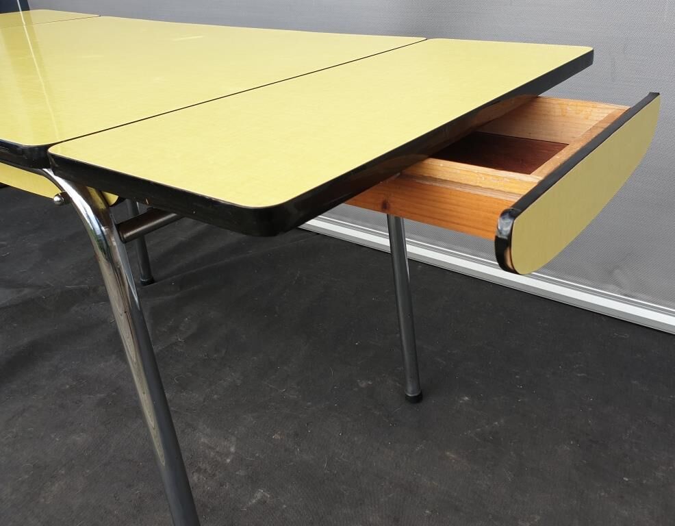 Table 2 lengths in yellow formica
