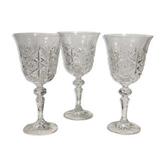 3 crystal glasses