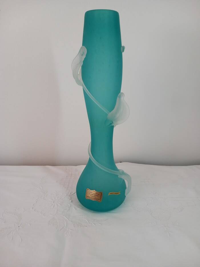 Vase en verre artisanal