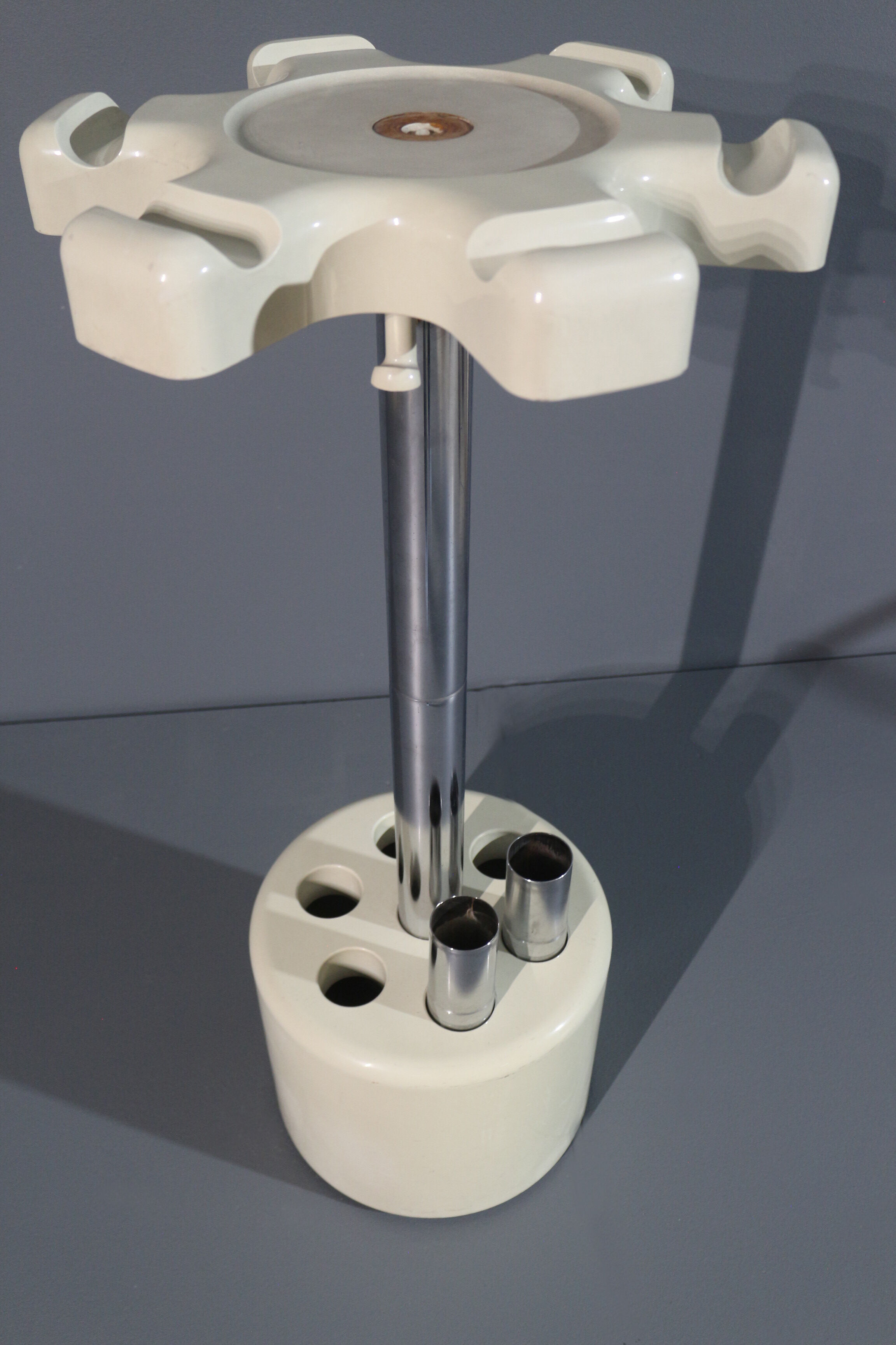 1970. Coat rack Roberto Lucchi and Paolo Orlandini for Velca Legnano, 1970s