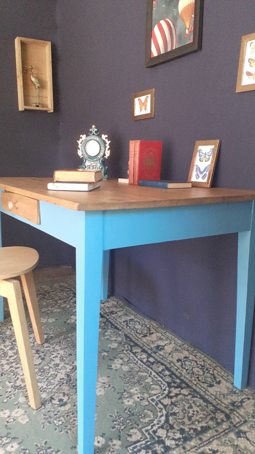 Farmhouse table