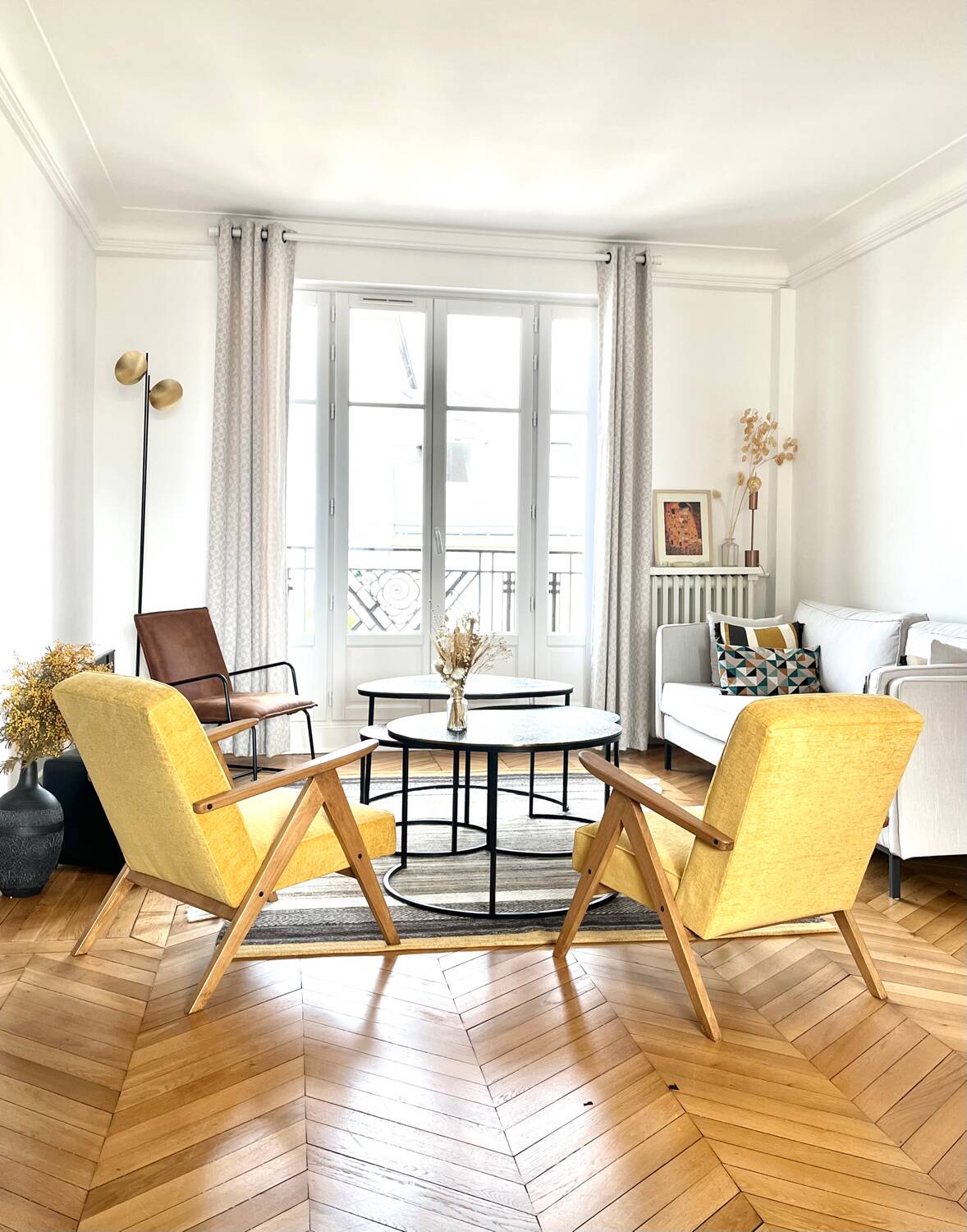 Kompas sky blue tulle armchair