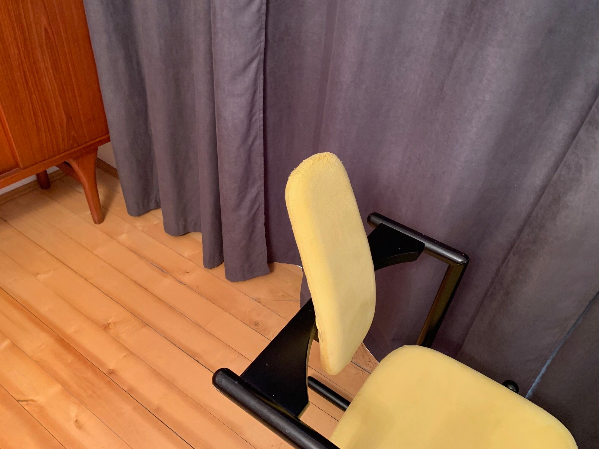 Pair of Flysit armchairs by Peter Opsvik Stokke Norway 1990s