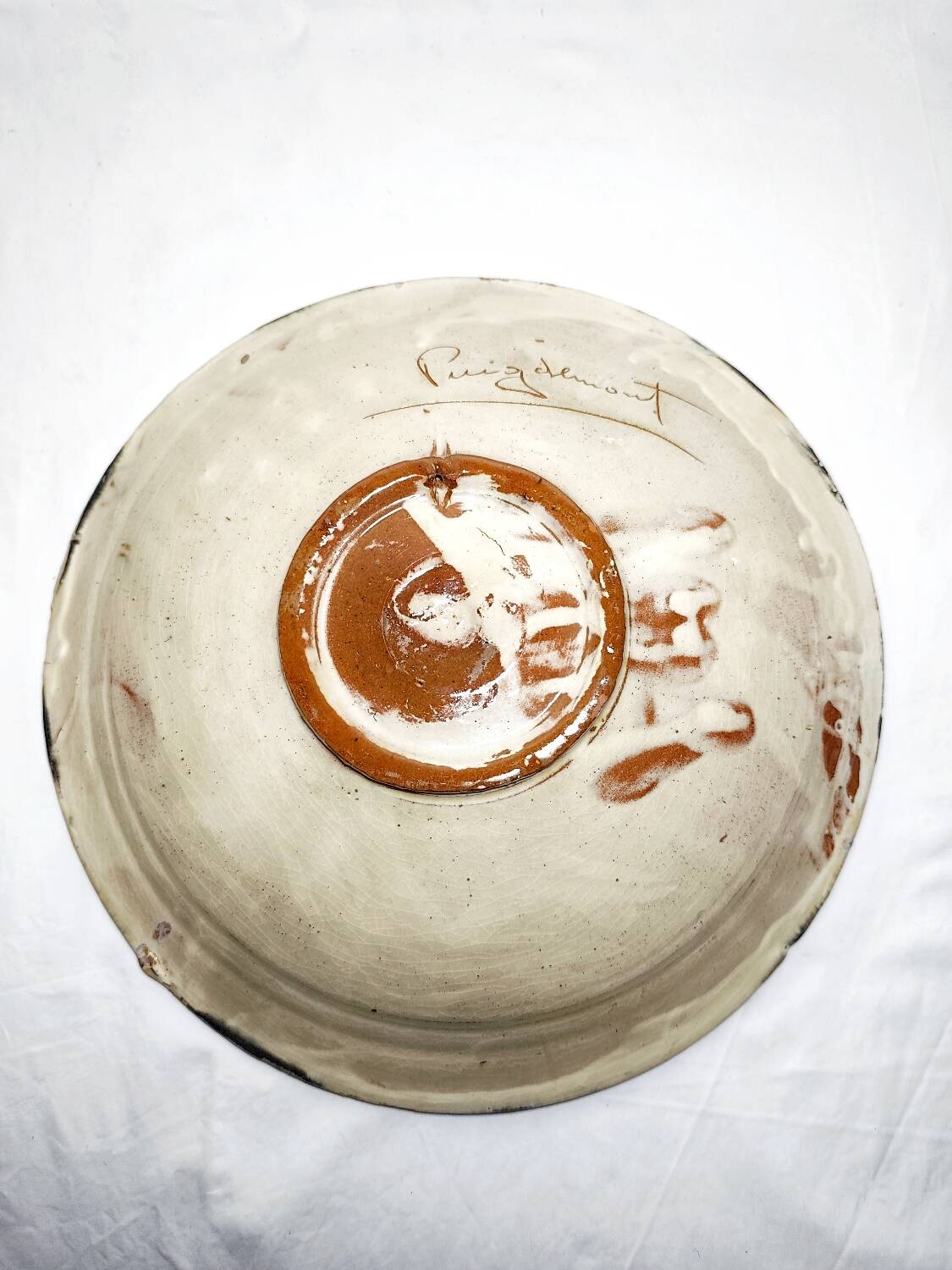 Plato de cerámica "Puigdemont".  España, 1970s.