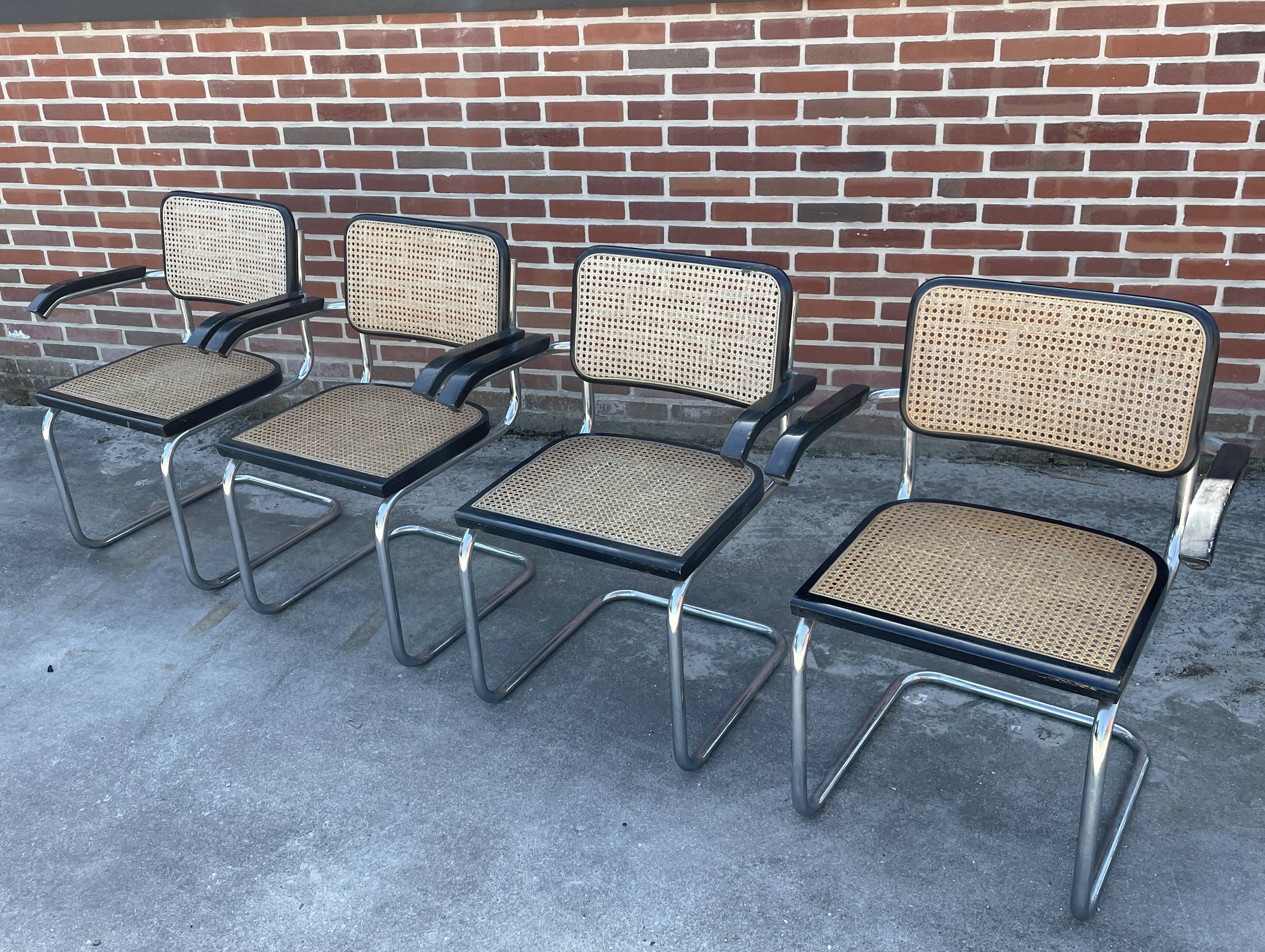 Set of 4 chairs model B64 Cesca with armrests in Black and Chrome