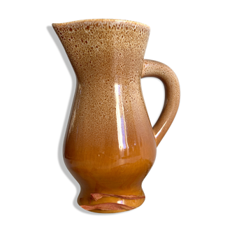 Speckled caramel pitcher