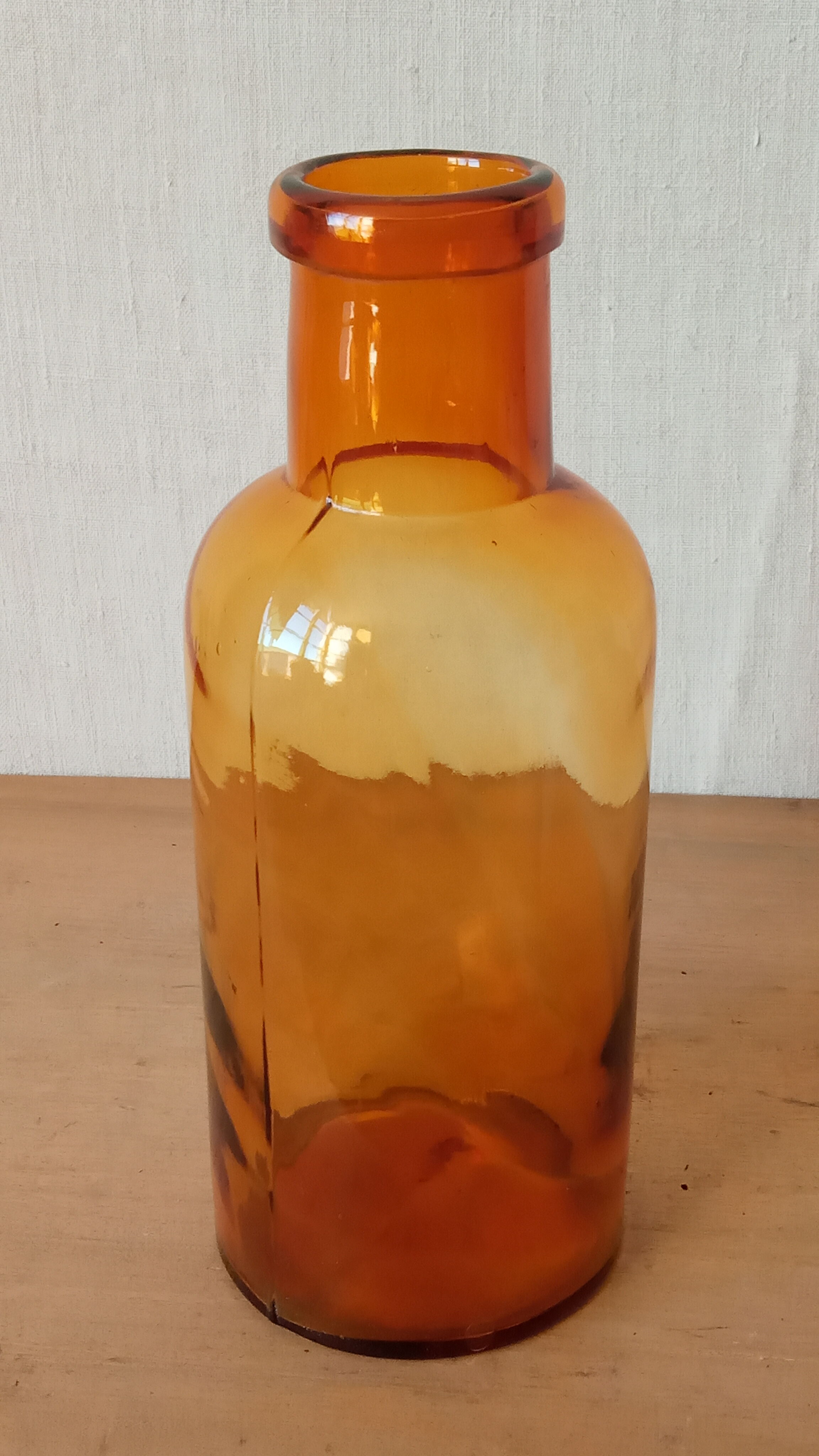 Amber glass pharmacy bottle